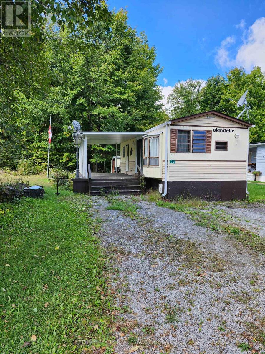 314 - 1802 County Road 121 Road, Kawartha Lakes, Ontario  K0M 1N0 - Photo 1 - X12183654
