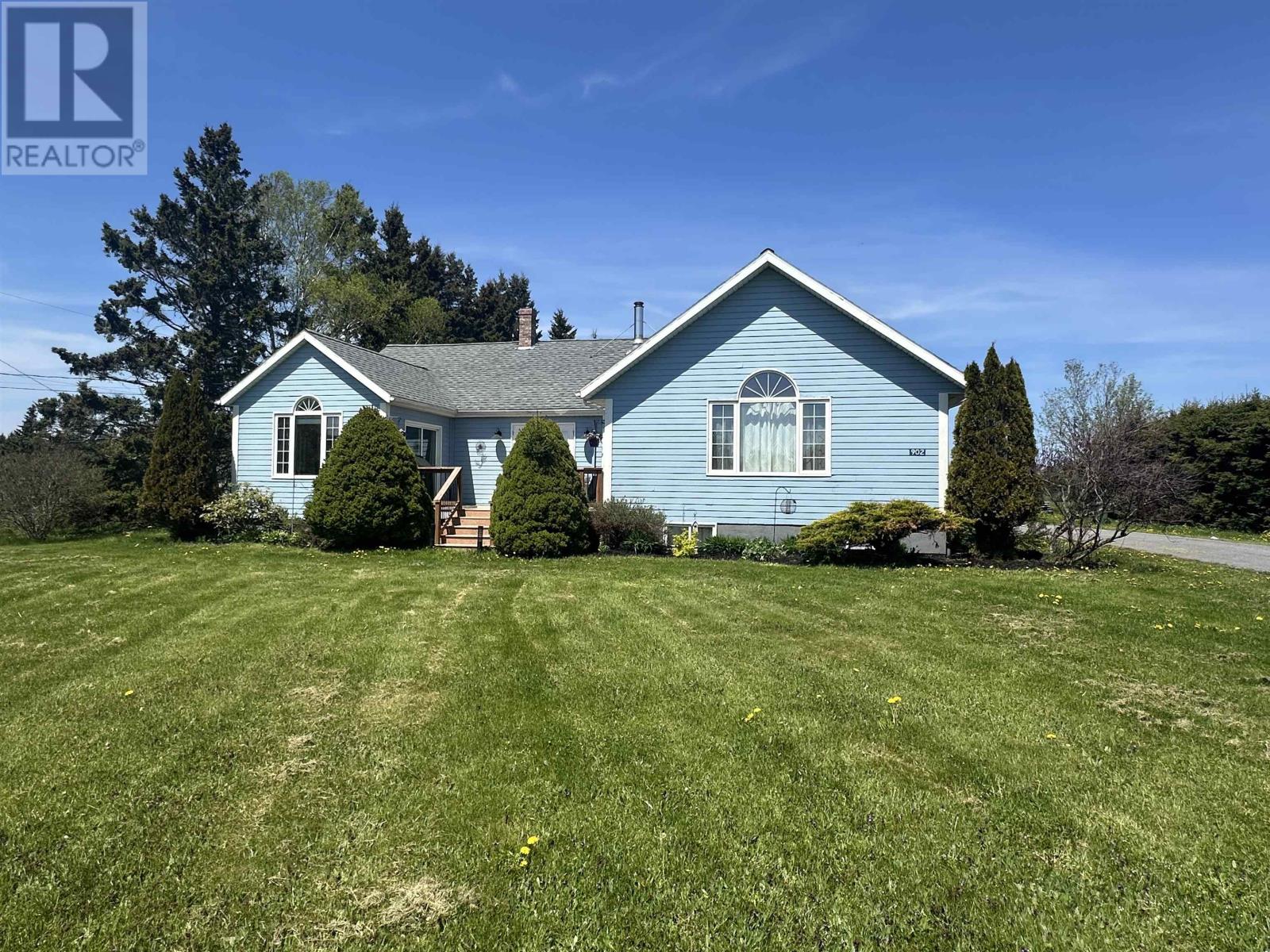 902 Route 2, Rollo Bay, Prince Edward Island  C0A 2B0 - Photo 1 - 202505147