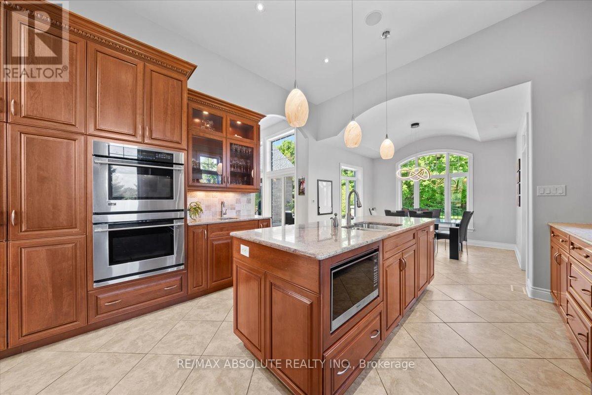 1832 Rocklane Drive, Ottawa, Ontario  K2W 1B5 - Photo 23 - X12182806