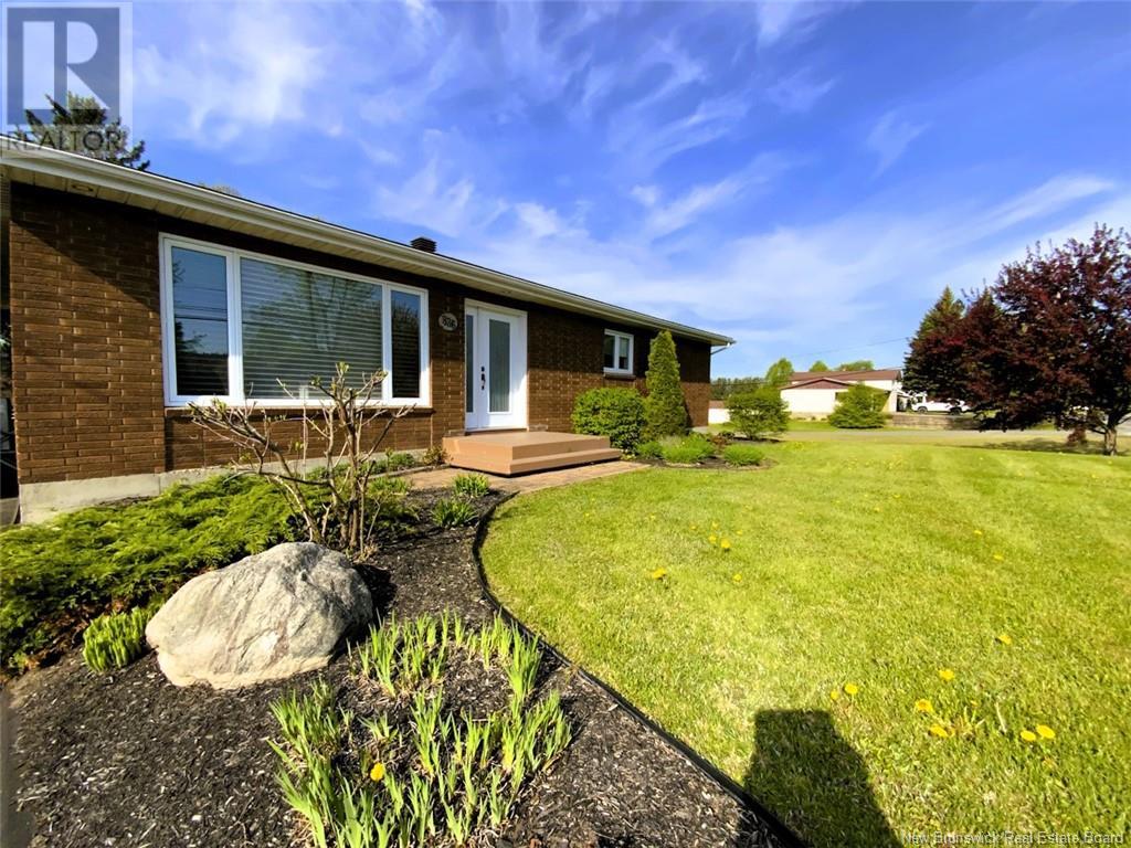Property at 836 Principale Street image 3