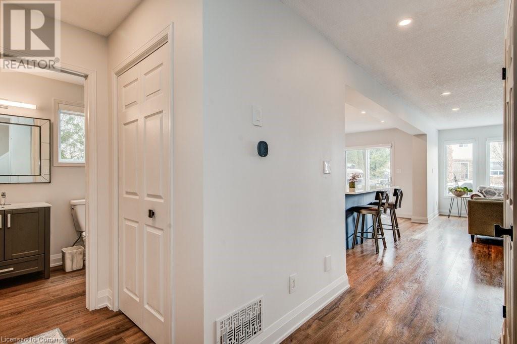 33 Henderson Drive, Guelph, Ontario N1E 0C8 - Photo 7 - 40735131