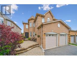 25 MCIVOR STREET, Whitby, Ontario