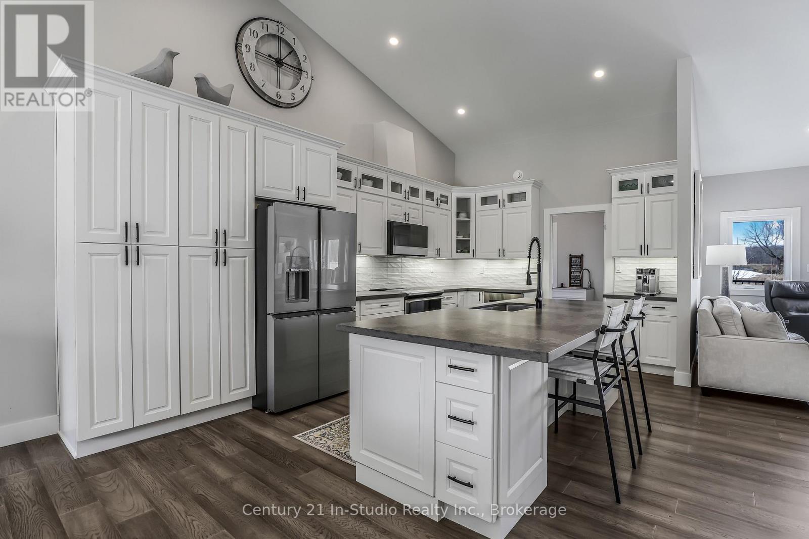 73 Everett Road, South Bruce Peninsula, Ontario N0H 2T0 - Photo 15 - X12153203