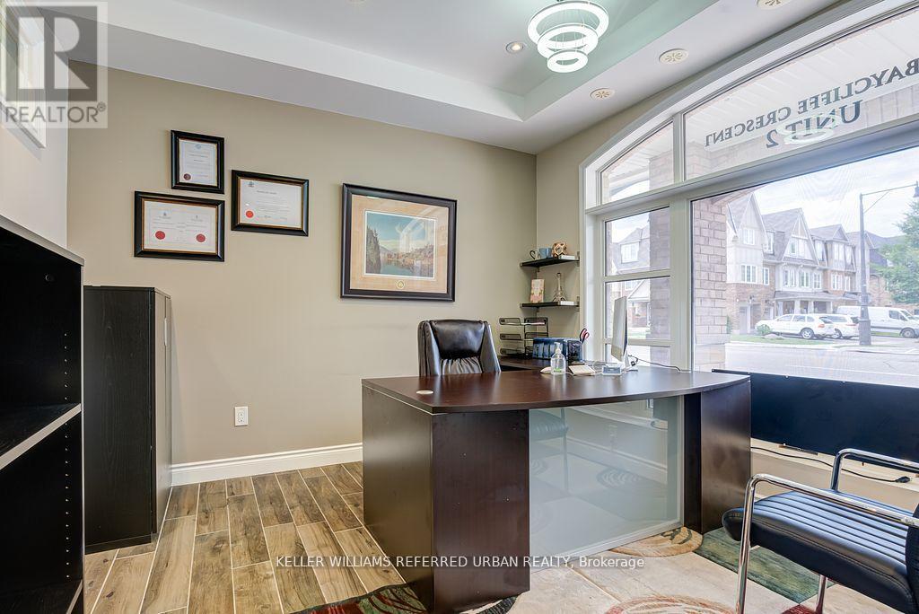2 - 44 Baycliffe Crescent, Brampton, Ontario  L7A 3Y7 - Photo 10 - W12183644