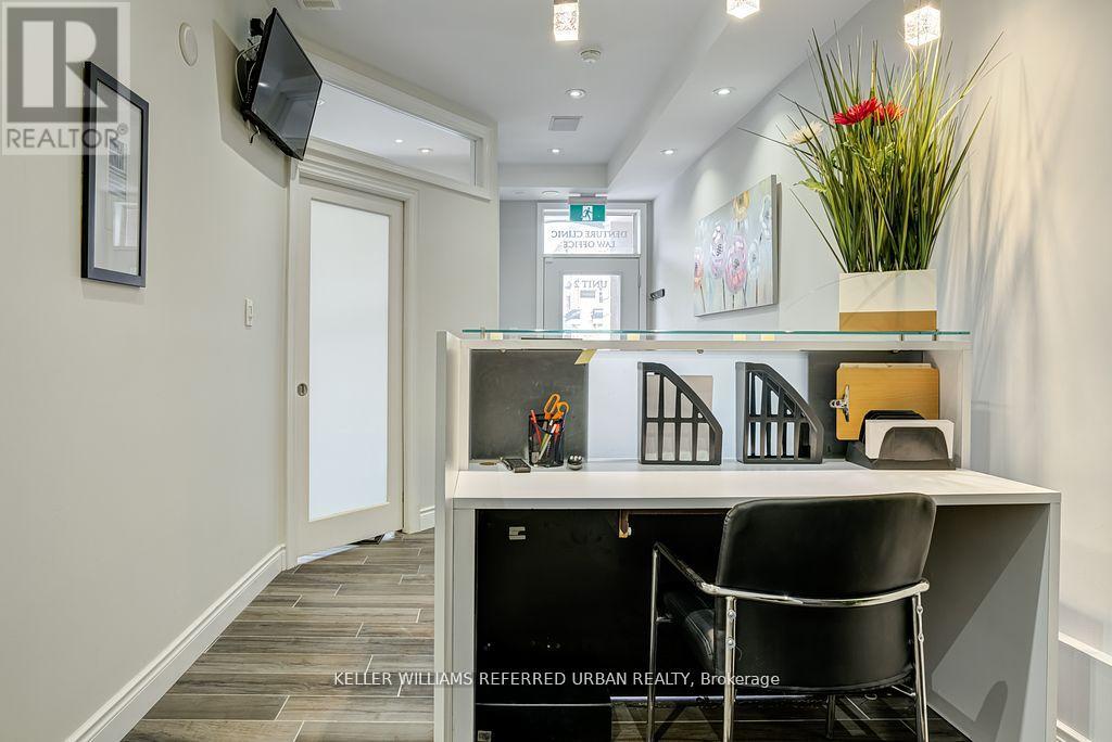 2 - 44 Baycliffe Crescent, Brampton, Ontario  L7A 3Y7 - Photo 15 - W12183644