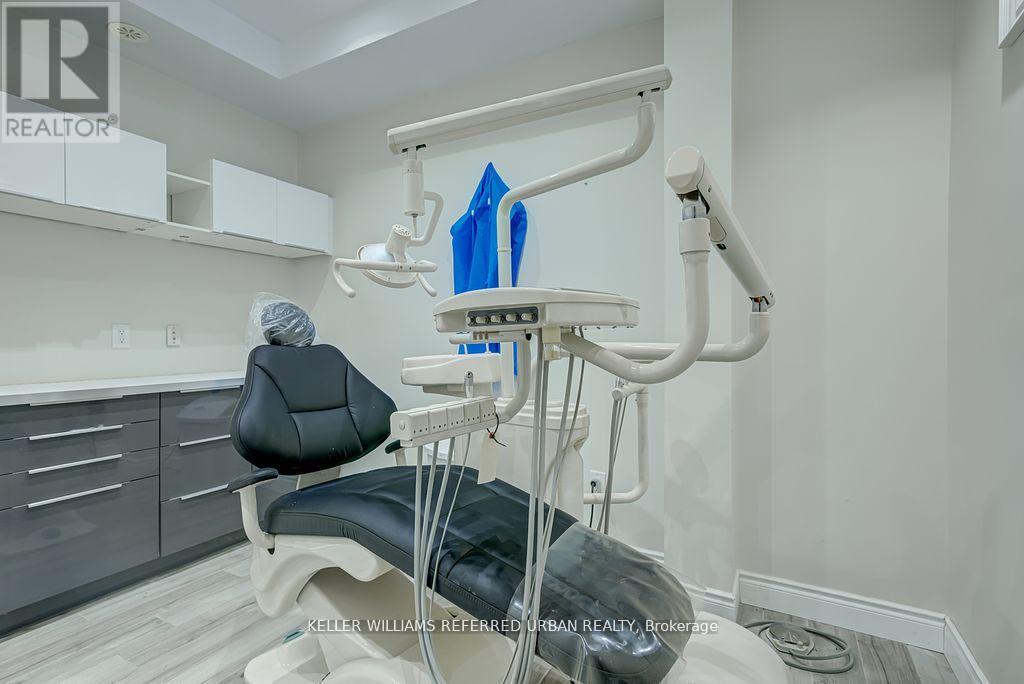 2 - 44 Baycliffe Crescent, Brampton, Ontario  L7A 3Y7 - Photo 19 - W12183644