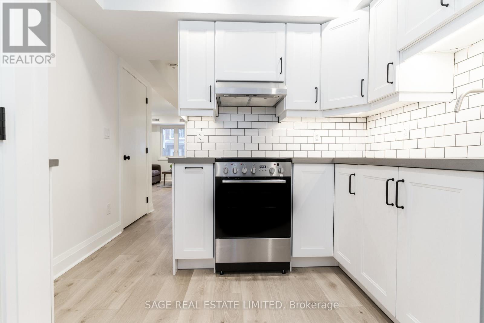 1 - 2413 Dundas Street W, Toronto, Ontario  M6P 1X3 - Photo 6 - W12183655
