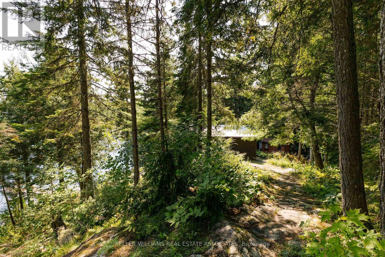 6415 Kennisis Lake Road, Dysart Et Al, Ontario  K0M 1S0 - Photo 7 - X12183659