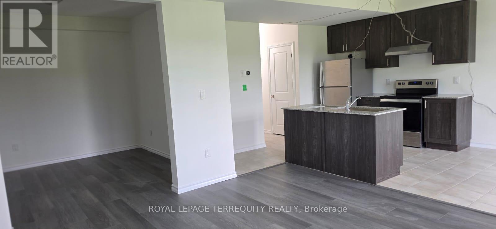 38 Hillcroft Way, Kawartha Lakes, Ontario  K0M 1A0 - Photo 6 - X12167141