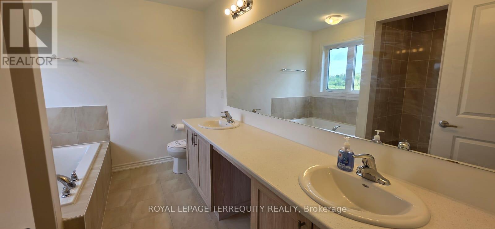 38 Hillcroft Way, Kawartha Lakes, Ontario  K0M 1A0 - Photo 16 - X12167141