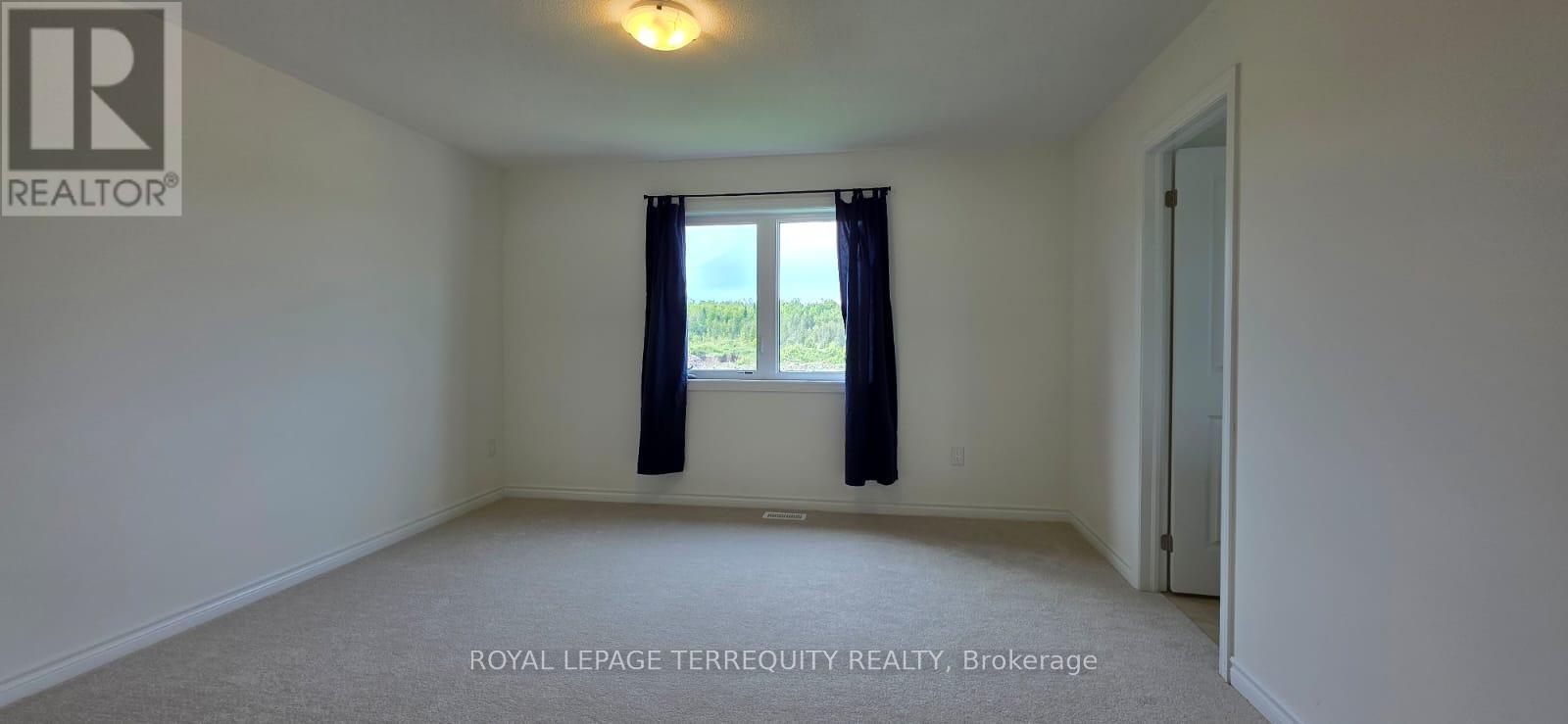 38 Hillcroft Way, Kawartha Lakes, Ontario  K0M 1A0 - Photo 14 - X12167141