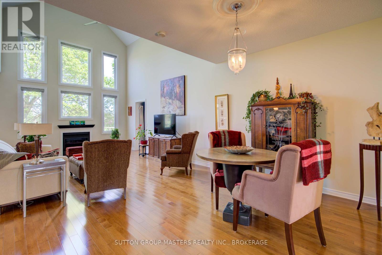125 Country Club Drive, Loyalist (Bath), Ontario  K0H 1G0 - Photo 7 - X12183670