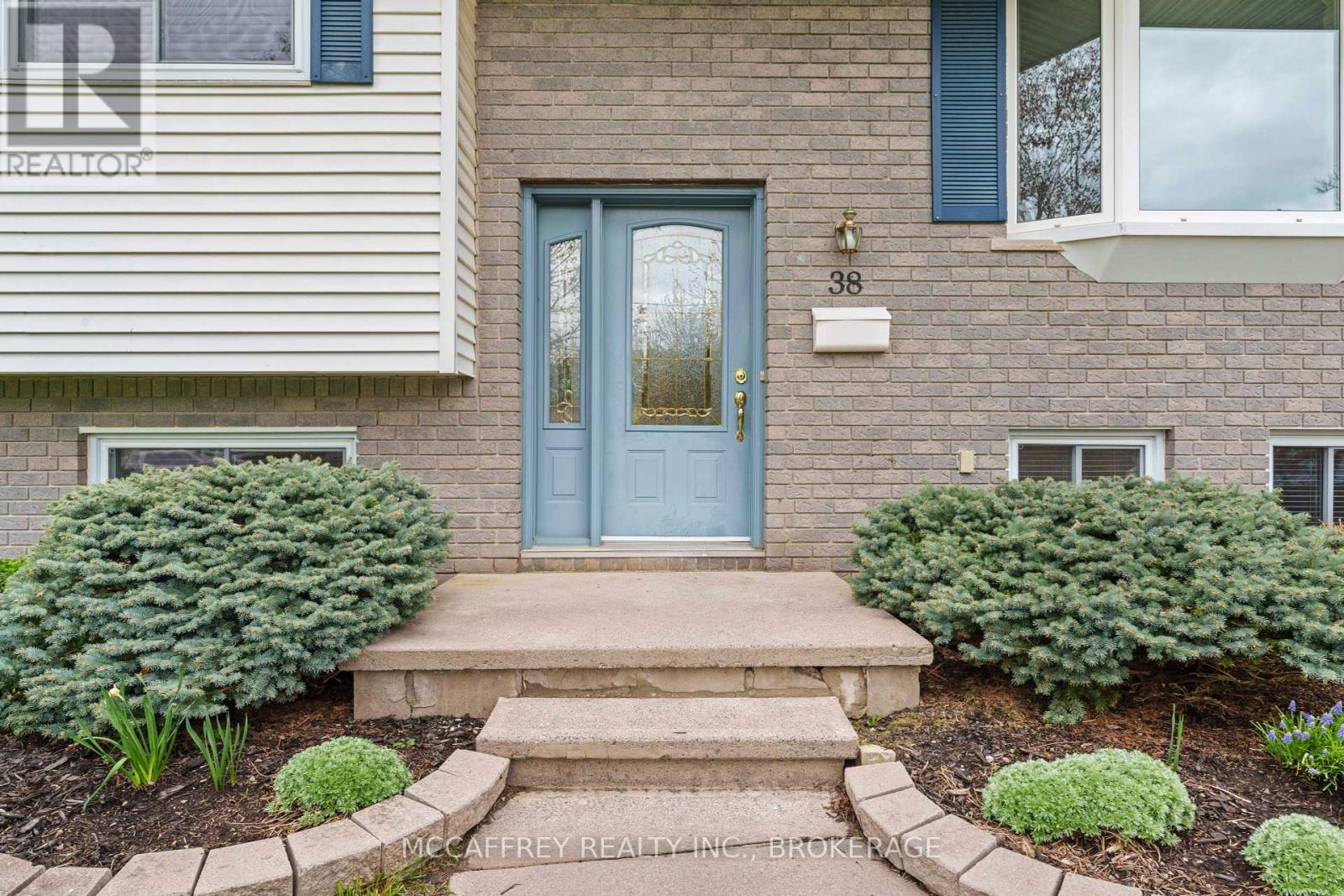 38 Alfred Street, Greater Napanee, Ontario  K7R 3J1 - Photo 4 - X12183747
