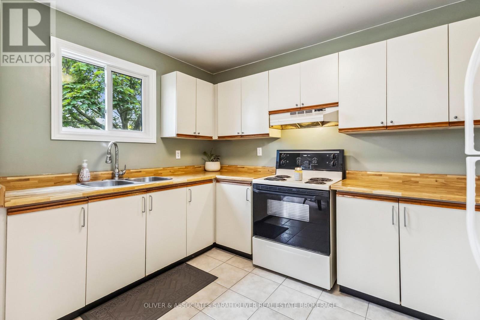 11 - 160 Conway Drive, London South, Ontario  N6E 3M5 - Photo 24 - X12183682