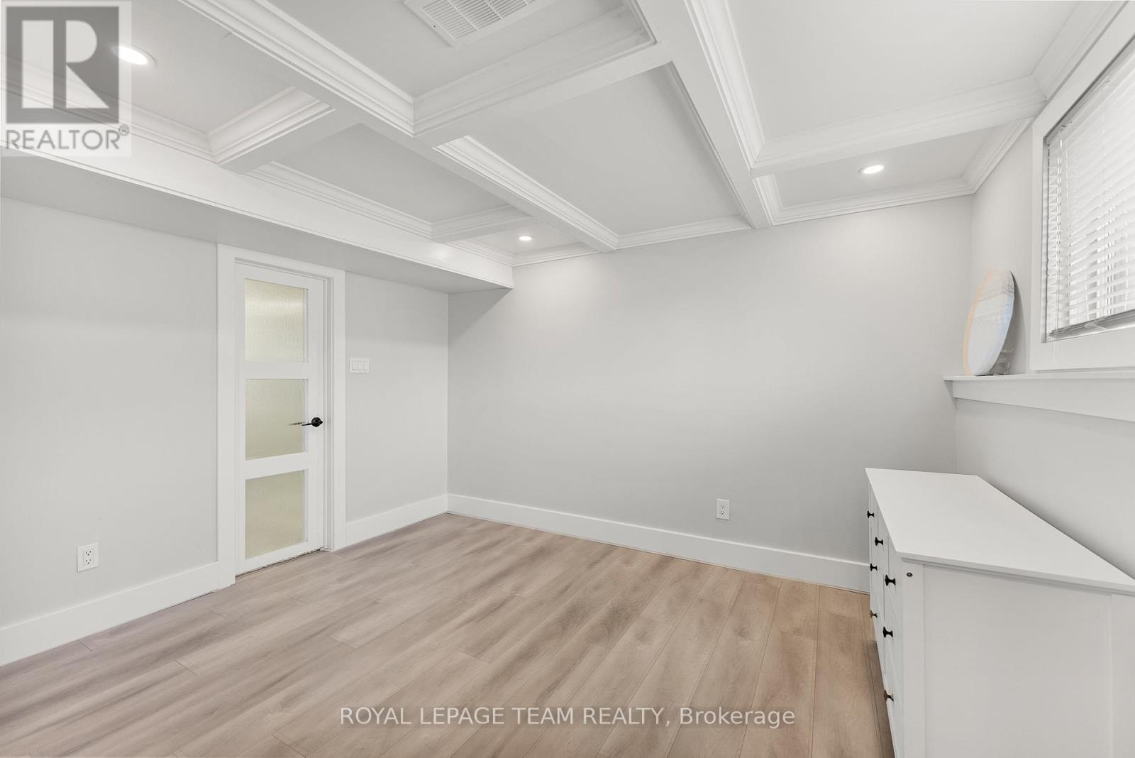 40 Meadowbrook Drive, Laurentian Valley, Ontario  K8A 7C3 - Photo 28 - X12183730