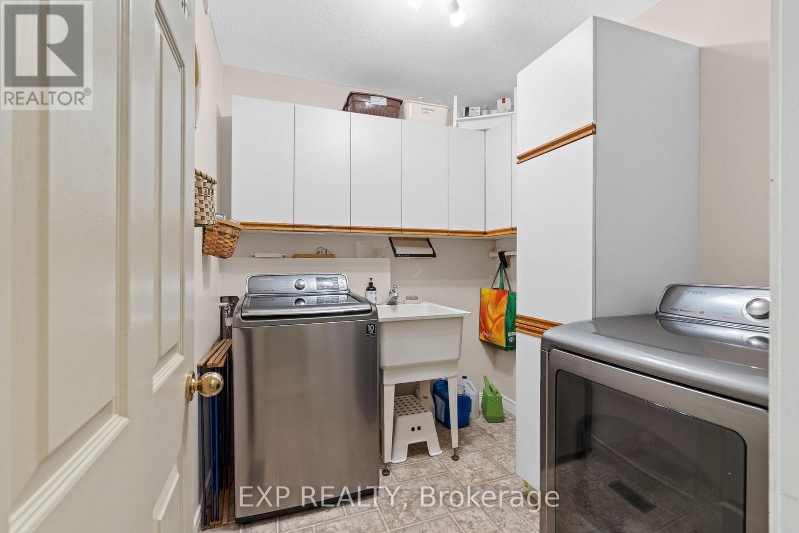 4 Barry Burn Court, Ottawa, Ontario  K2R 1C5 - Photo 18 - X12183694
