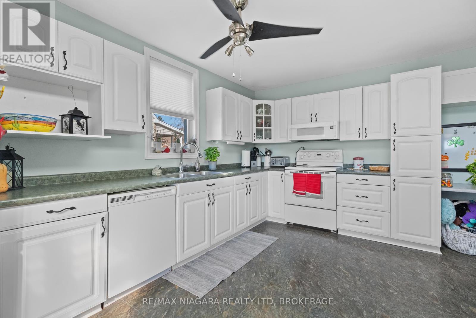 6092 Harold Street, Niagara Falls, Ontario  L2J 1M5 - Photo 10 - X12183692