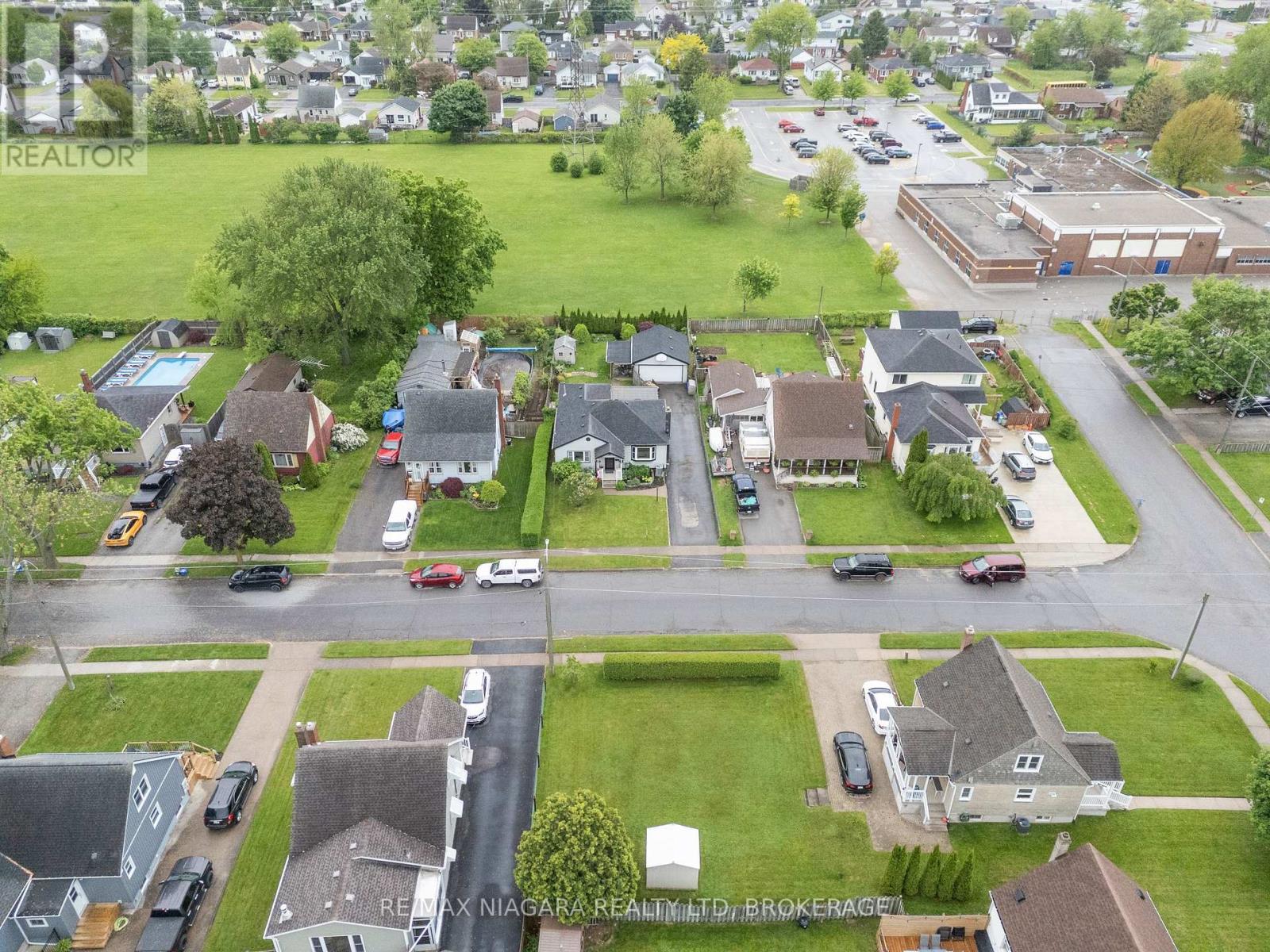 6092 Harold Street, Niagara Falls, Ontario  L2J 1M5 - Photo 33 - X12183692