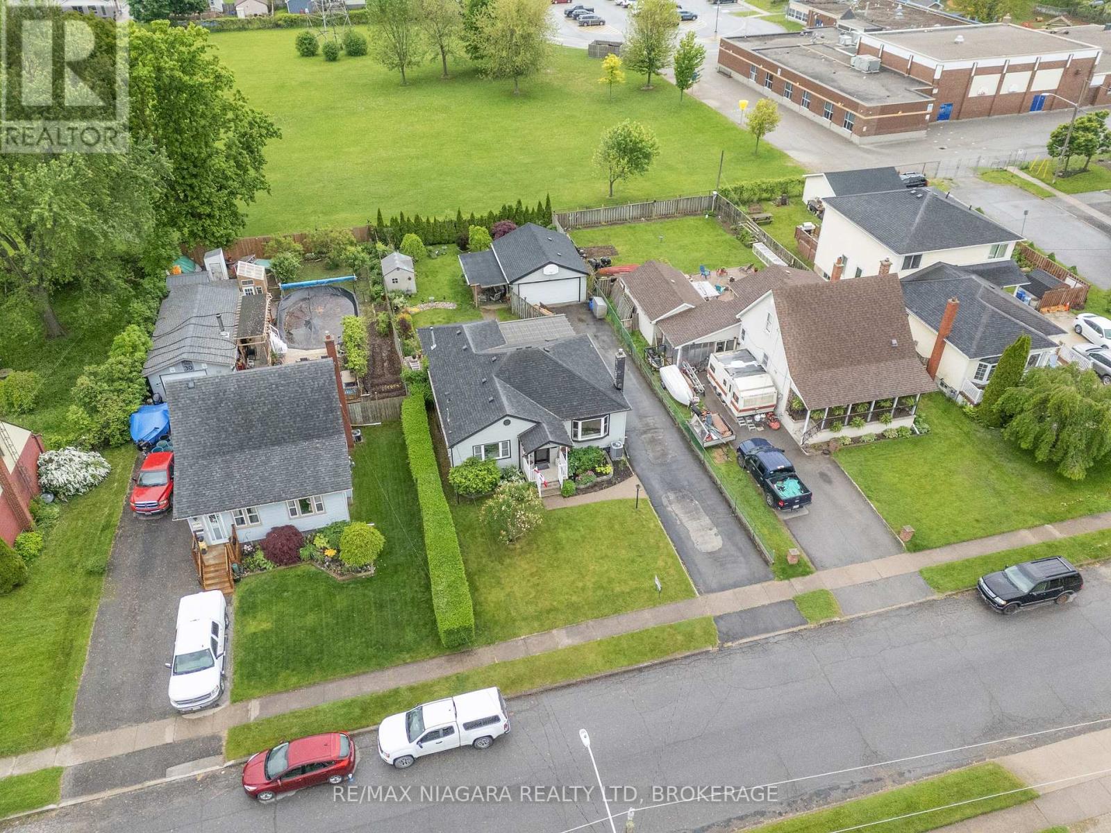 6092 Harold Street, Niagara Falls, Ontario  L2J 1M5 - Photo 34 - X12183692