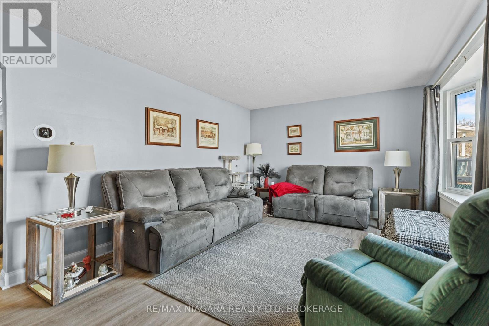 6092 Harold Street, Niagara Falls, Ontario  L2J 1M5 - Photo 5 - X12183692