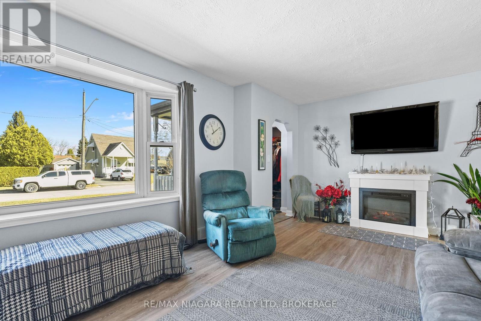 6092 Harold Street, Niagara Falls, Ontario  L2J 1M5 - Photo 6 - X12183692