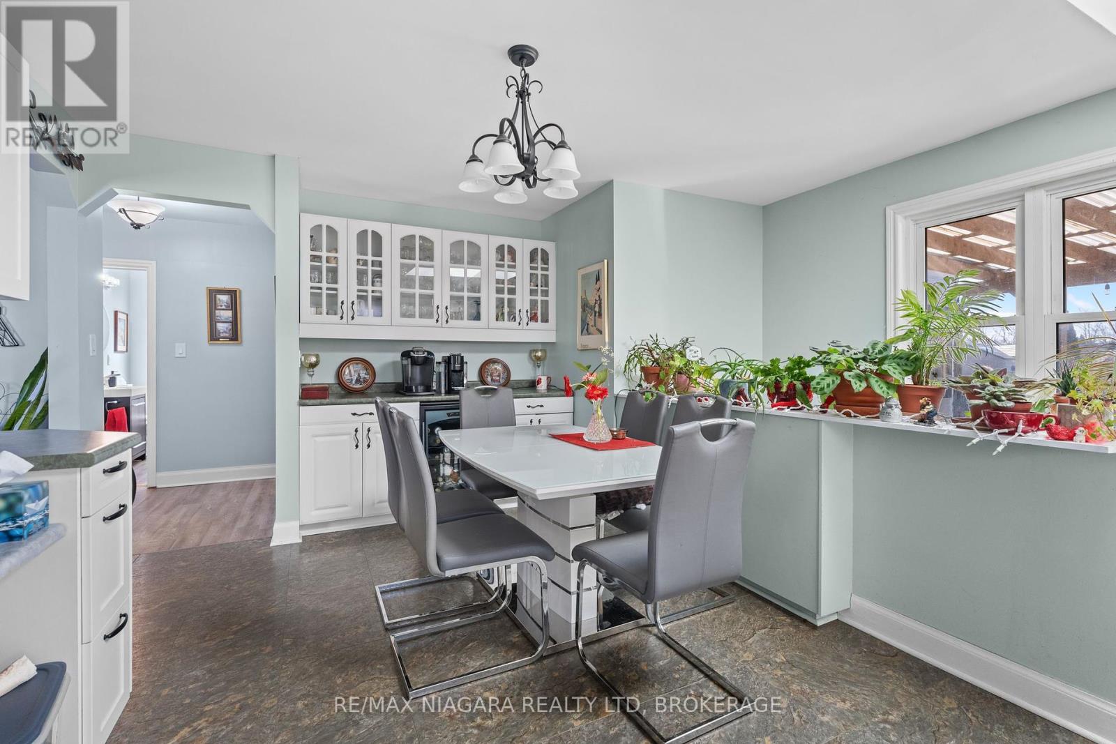 6092 Harold Street, Niagara Falls, Ontario  L2J 1M5 - Photo 8 - X12183692
