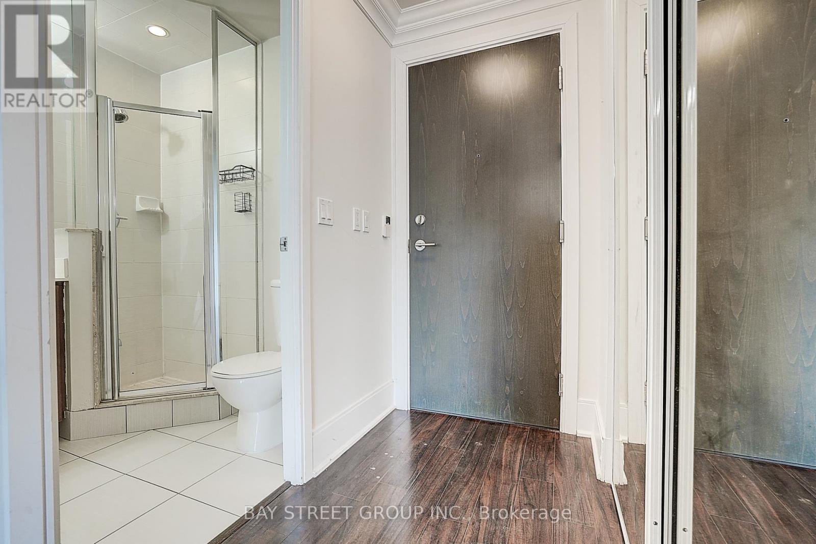 1802 - 181 Wynford Drive, Toronto, Ontario  M3C 0C6 - Photo 17 - C12171843