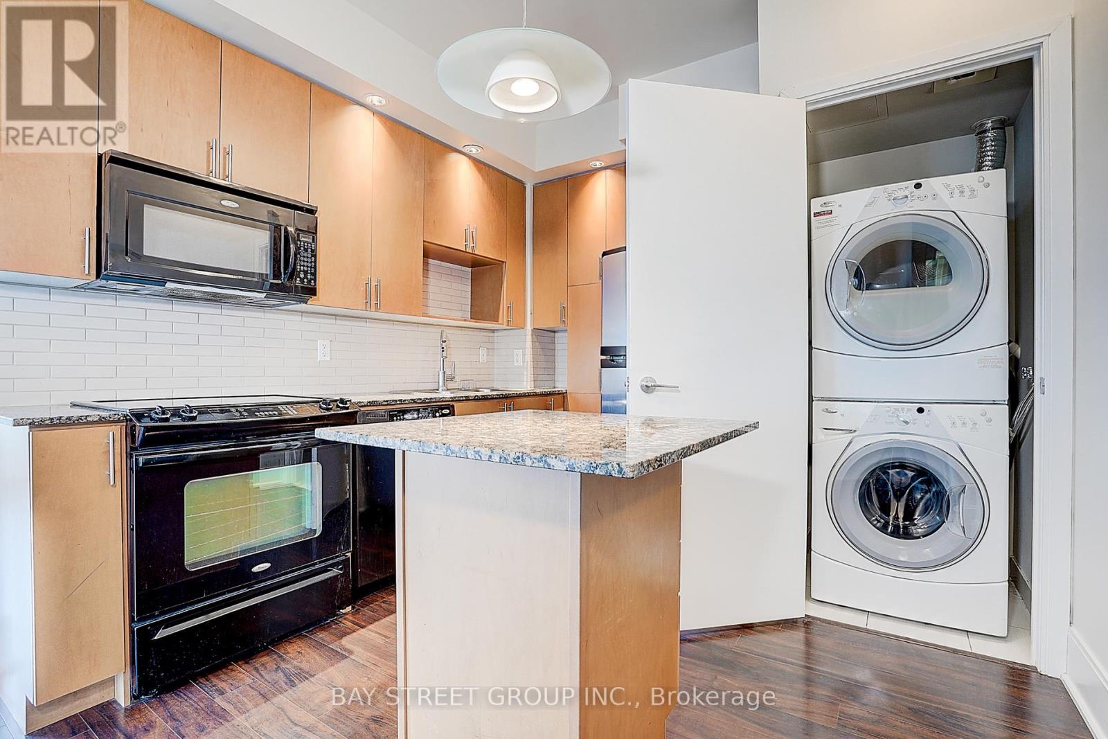 1802 - 181 Wynford Drive, Toronto, Ontario  M3C 0C6 - Photo 18 - C12171843