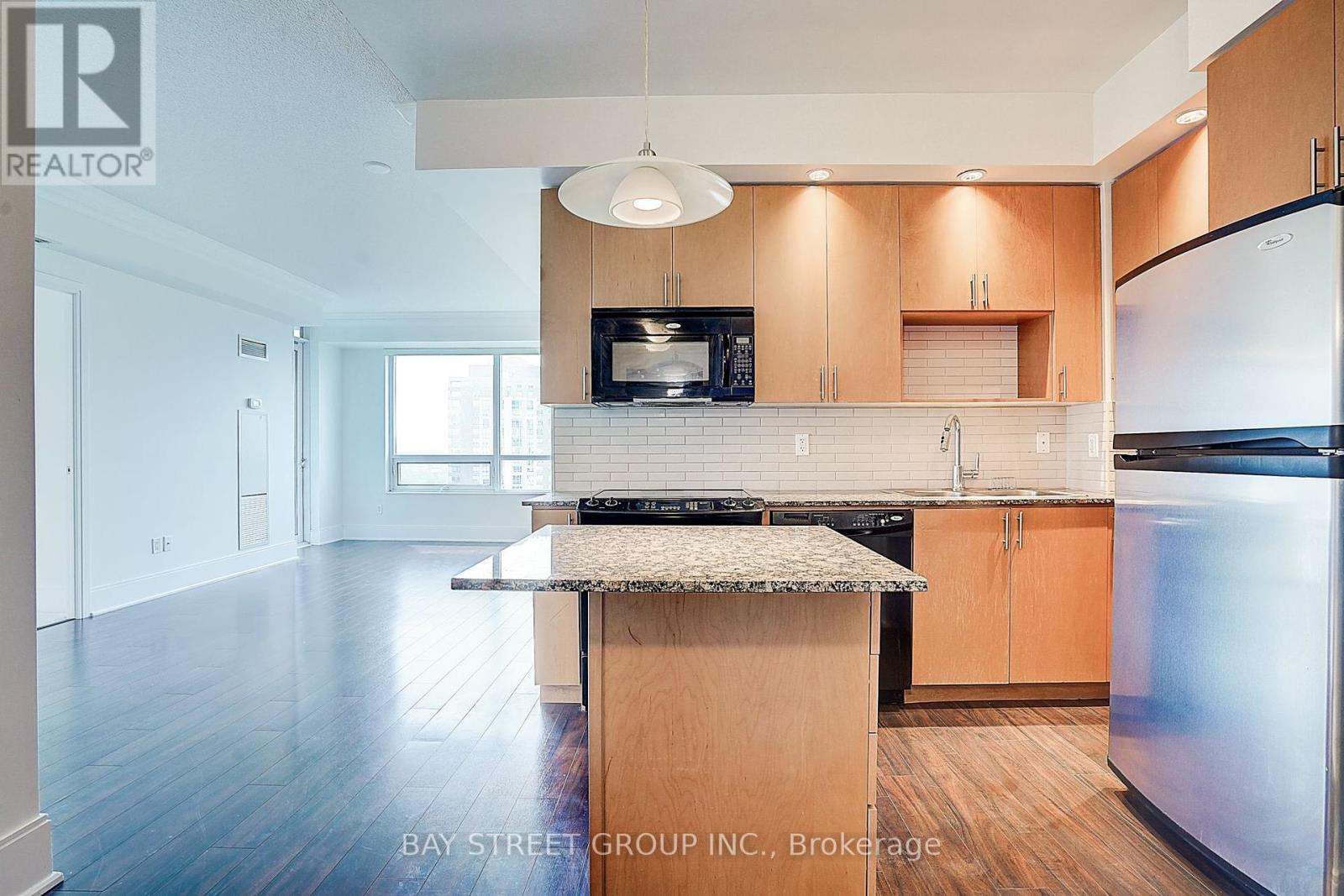 1802 - 181 Wynford Drive, Toronto, Ontario  M3C 0C6 - Photo 3 - C12171843