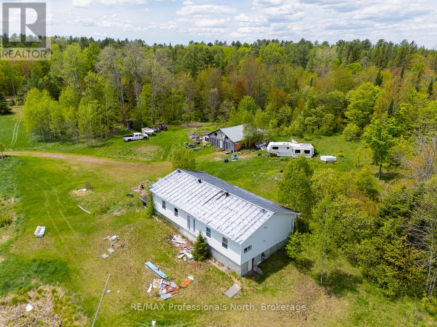 1468 Nelson Lake Road, Magnetawan, Ontario  P0A 1P0 - Photo 12 - X12183716