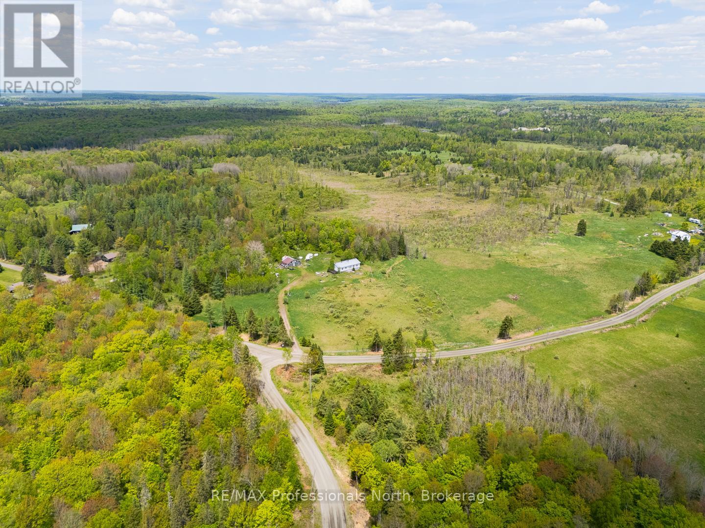 1468 Nelson Lake Road, Magnetawan, Ontario  P0A 1P0 - Photo 4 - X12183716