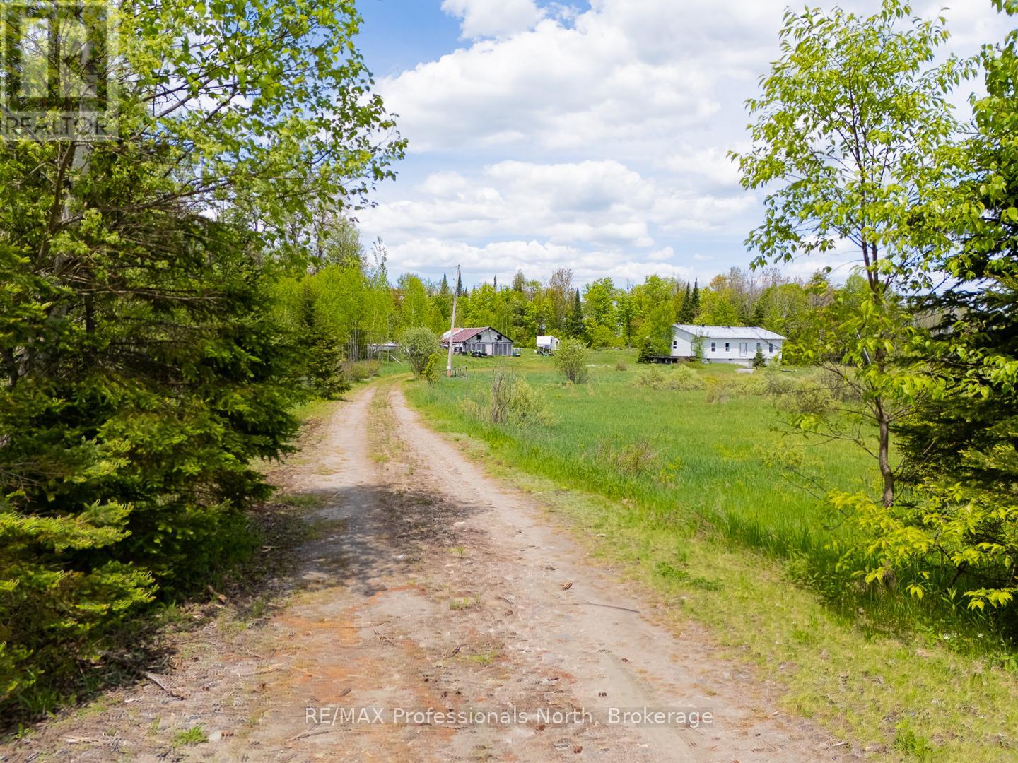 1468 Nelson Lake Road, Magnetawan, Ontario  P0A 1P0 - Photo 7 - X12183716