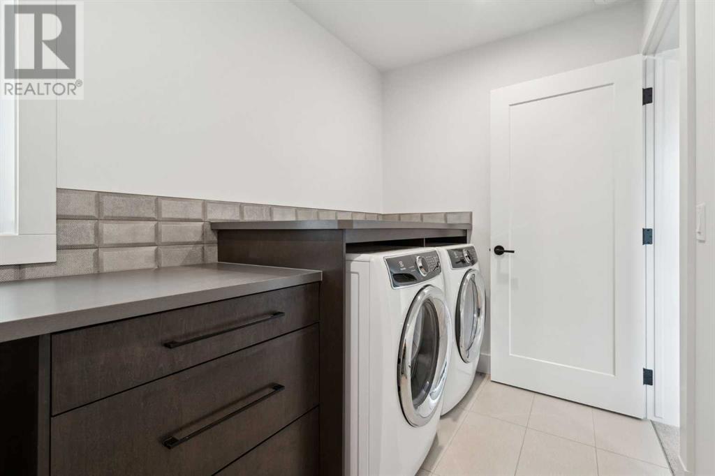 81 Trasimeno Crescent Sw, Calgary, Alberta  T3E 8B9 - Photo 30 - A2216883