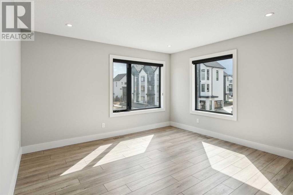 81 Trasimeno Crescent Sw, Calgary, Alberta  T3E 8B9 - Photo 47 - A2216883