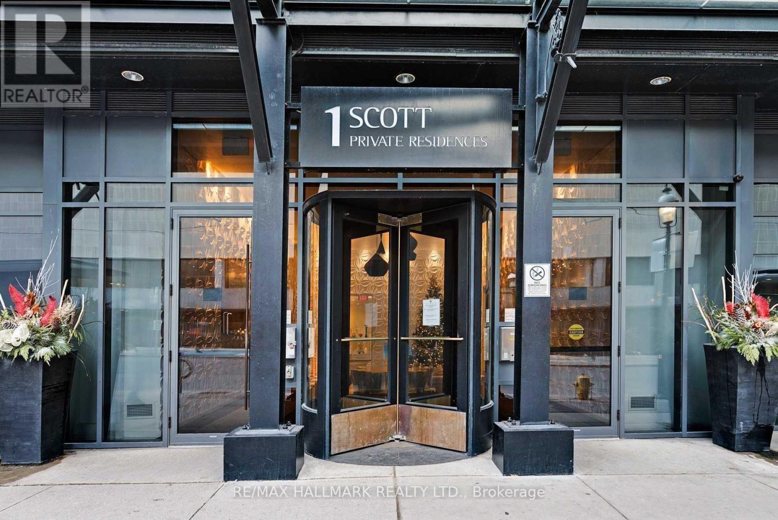 2008 - 1 Scott Street, Toronto, Ontario  M5E 1A1 - Photo 1 - C12183713