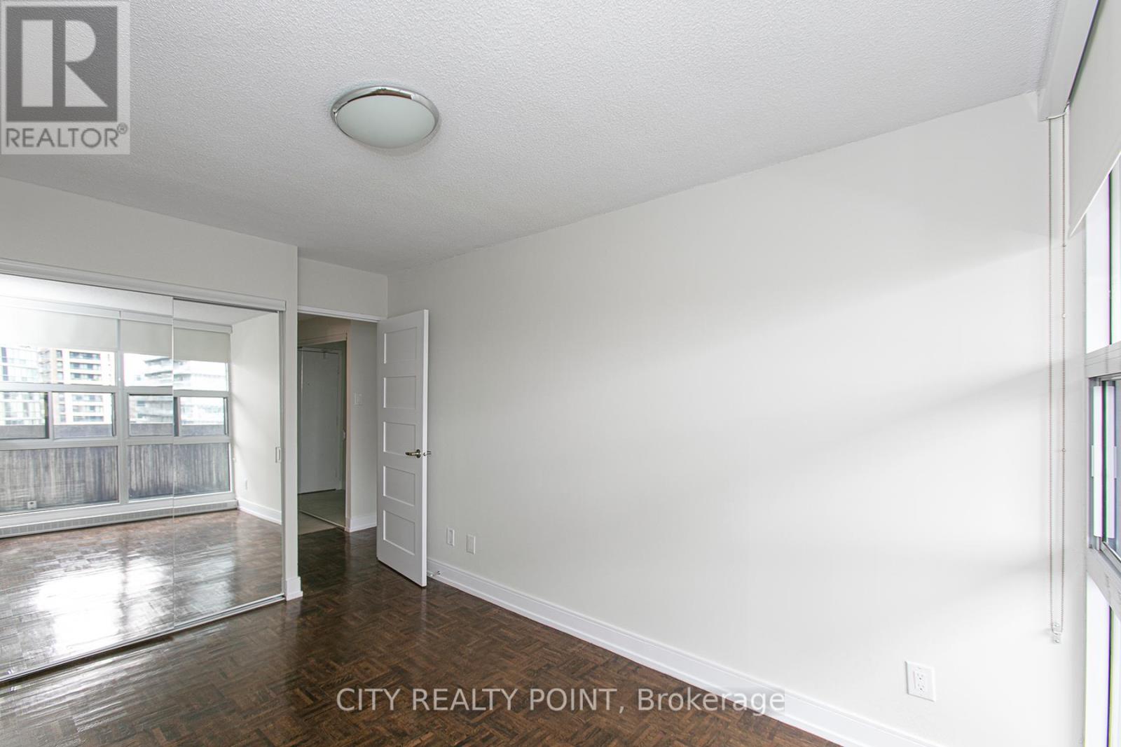 1207 - 33 Isabella Street, Toronto, Ontario  M4Y 2P7 - Photo 2 - C12183733