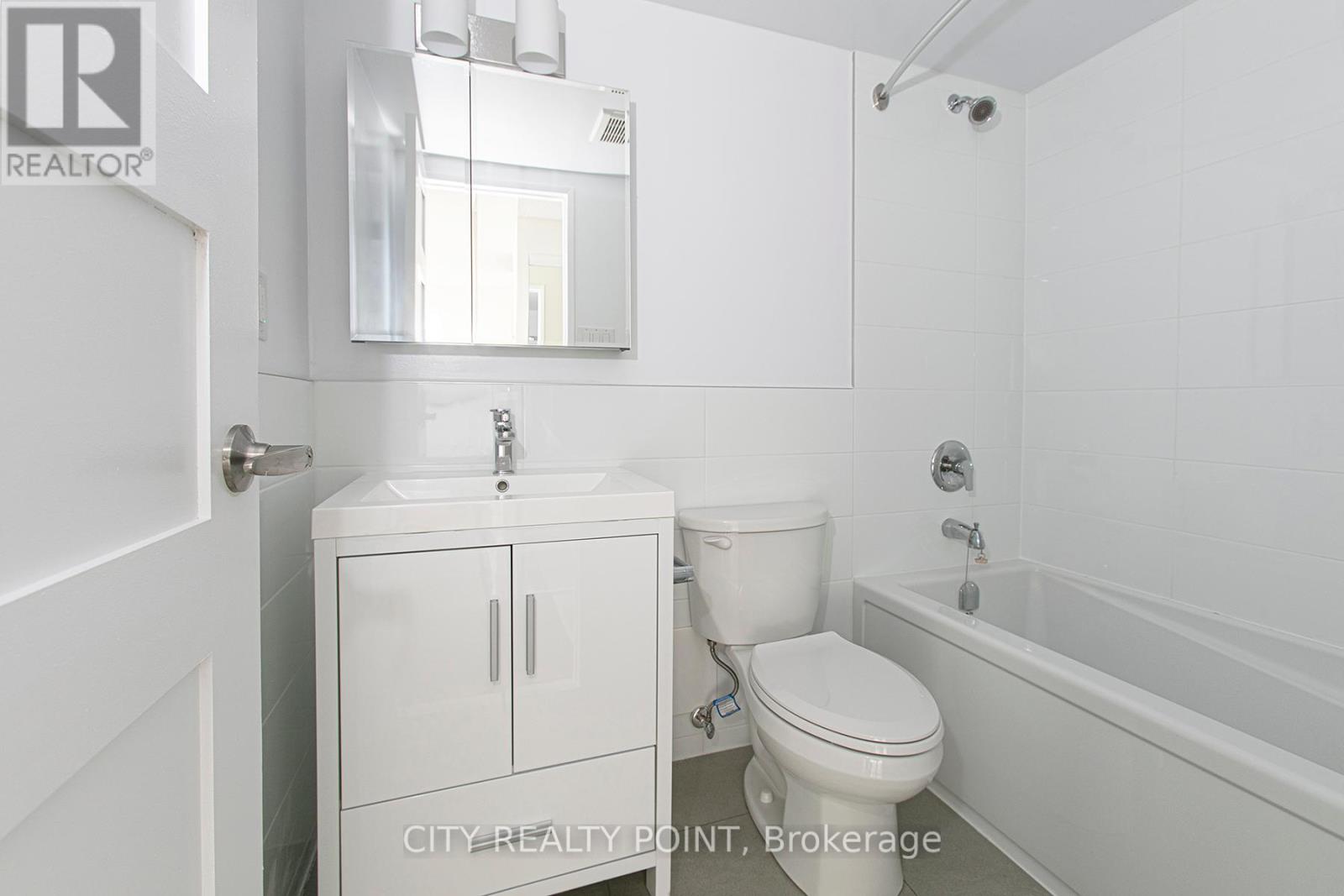 1207 - 33 Isabella Street, Toronto, Ontario  M4Y 2P7 - Photo 5 - C12183733