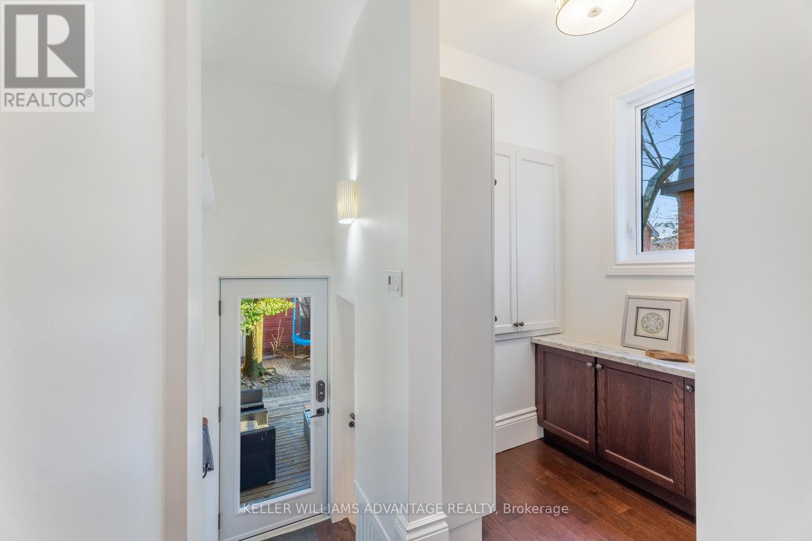 101 Dixon Avenue, Toronto (The Beaches), Ontario  M4L 1N8 - Photo 11 - E12183710