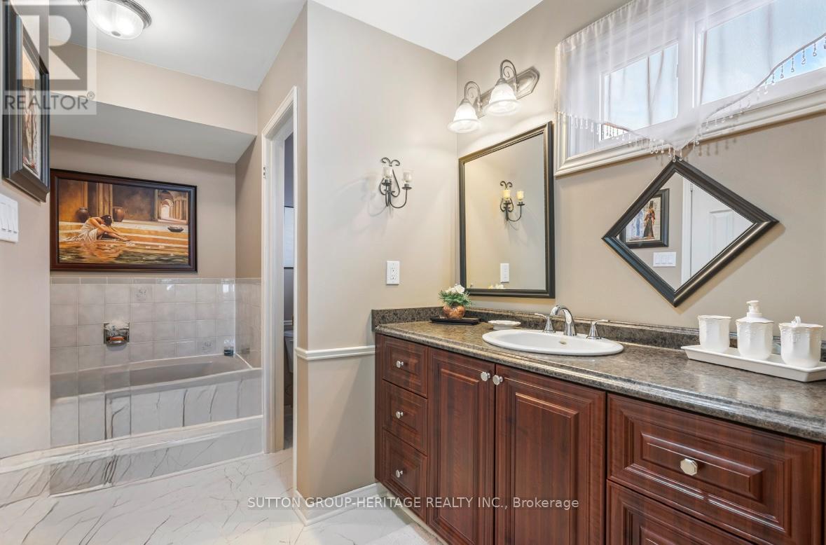 943 Gablehurst Crescent, Pickering, Ontario  L1V 5G6 - Photo 13 - E12183726