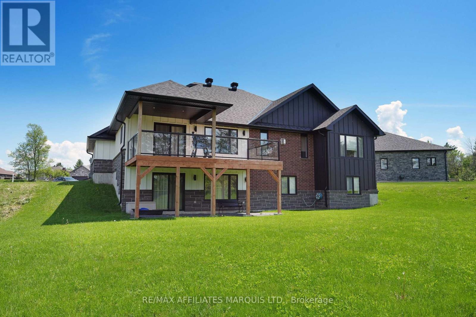 14 Matthew Kieran Crescent, South Stormont, Ontario  K0C 1P0 - Photo 37 - X12035092