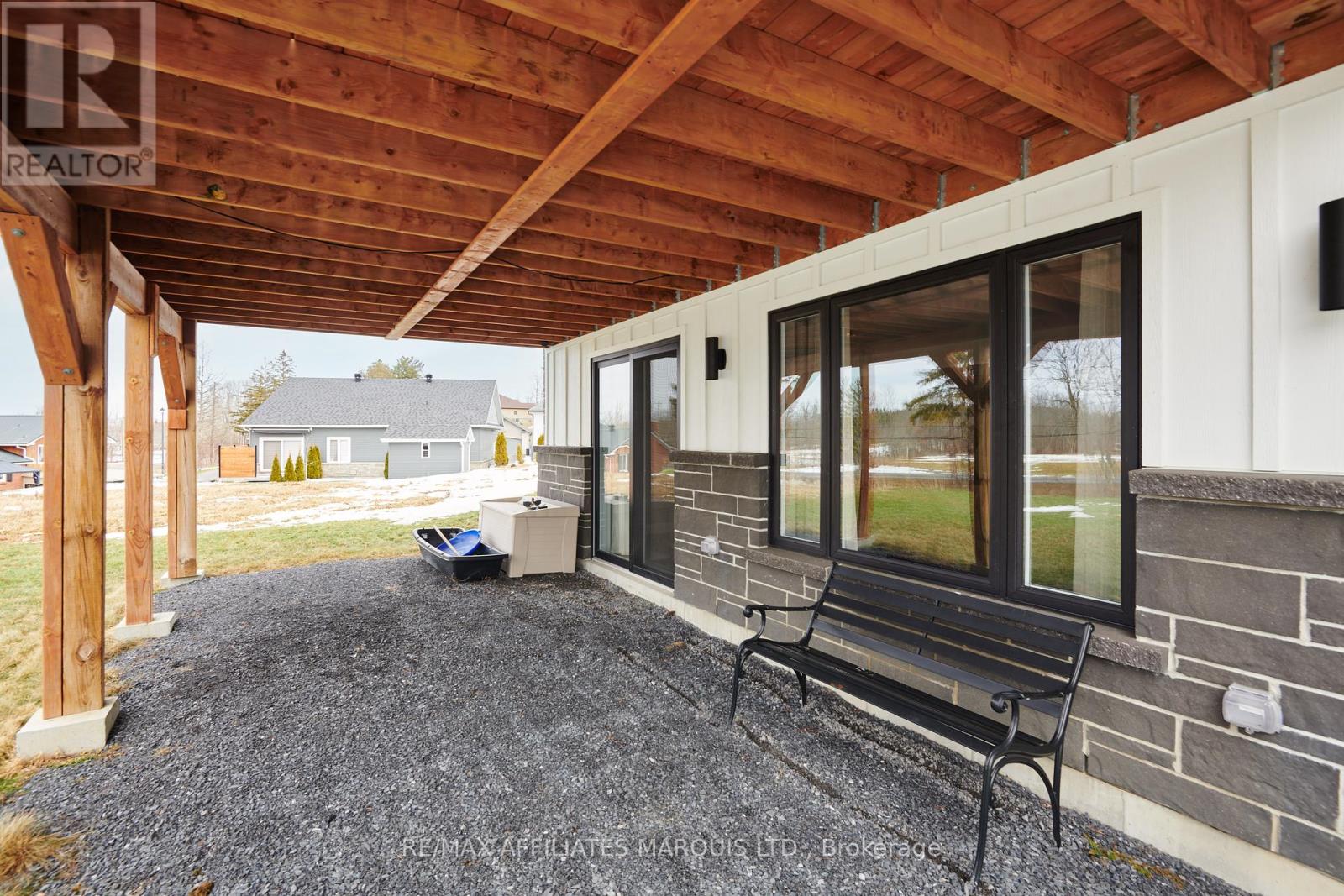 14 Matthew Kieran Crescent, South Stormont, Ontario  K0C 1P0 - Photo 33 - X12035092