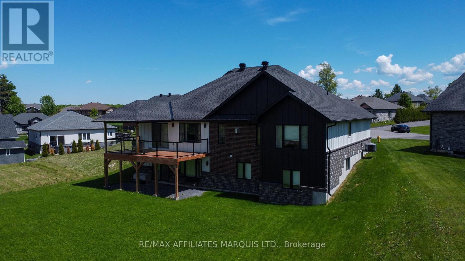 14 Matthew Kieran Crescent, South Stormont, Ontario  K0C 1P0 - Photo 42 - X12035092