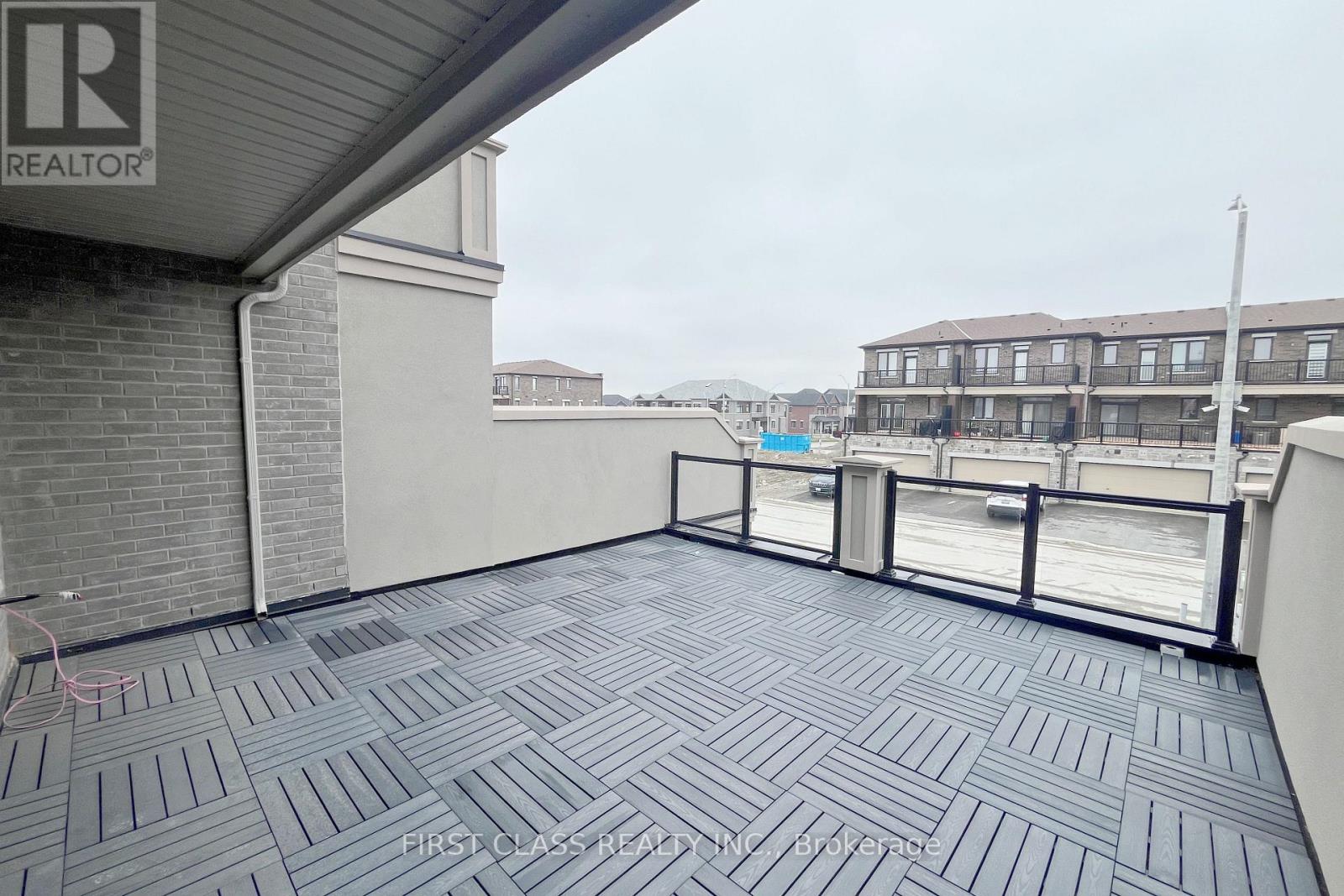 33 Mumbai Drive, Markham, Ontario  L3S 3K5 - Photo 11 - N12183722