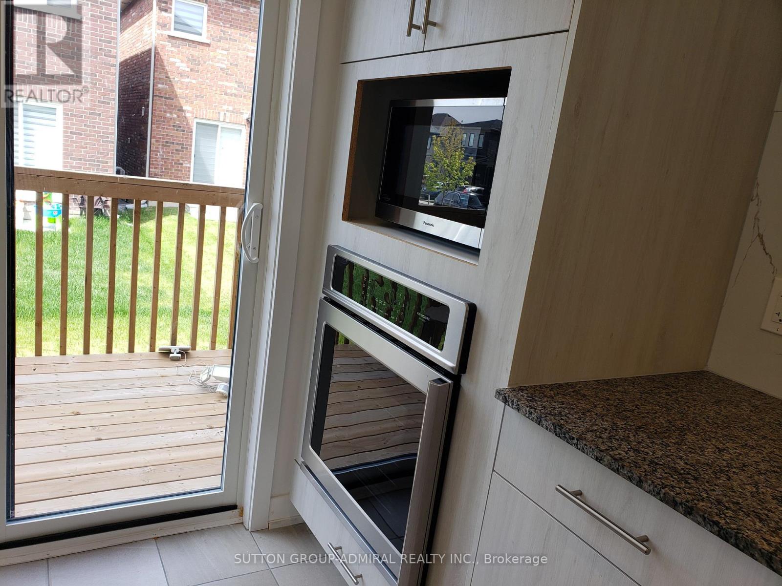 66 Harvest Crescent, Barrie, Ontario  L9J 0T3 - Photo 18 - S12183687