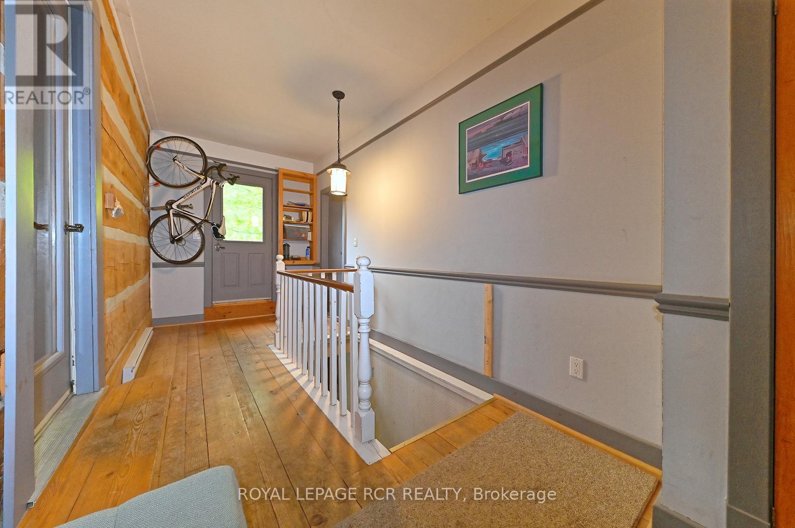 8391 County 9 Road, Clearview, Ontario  L0M 1G0 - Photo 5 - S12183714