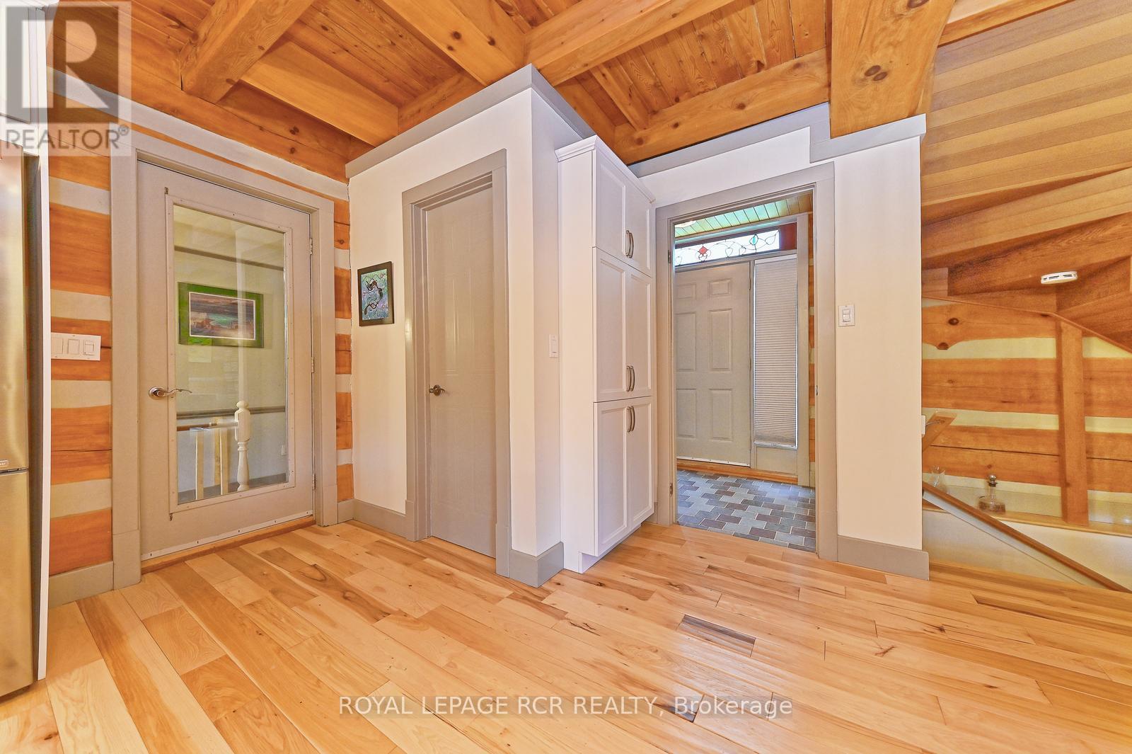 8391 County 9 Road, Clearview, Ontario  L0M 1G0 - Photo 7 - S12183714