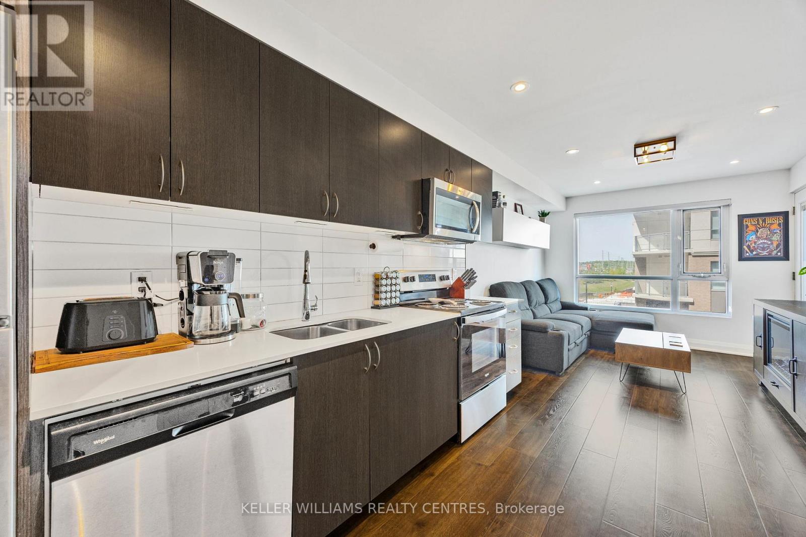 303 - 58 Lakeside Terrace, Barrie, Ontario  L4M 7B9 - Photo 8 - S12183719