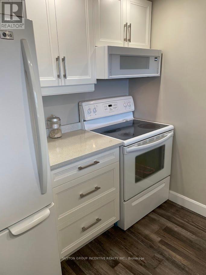 111 - 65 Ellen Street, Barrie, Ontario  L4N 3A5 - Photo 4 - S12183749