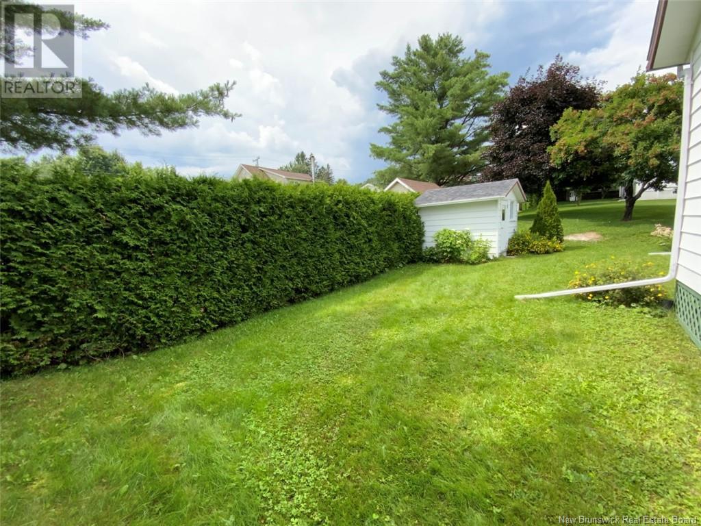10 J.-Gaspard-Boucher Avenue, Edmundston, New Brunswick  E3V 1P5 - Photo 19 - NB113603