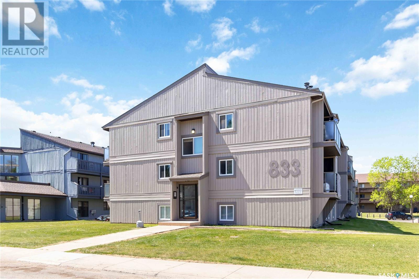207 833 Wollaston Crescent, Saskatoon, Saskatchewan  S7J 4G1 - Photo 2 - SK007654